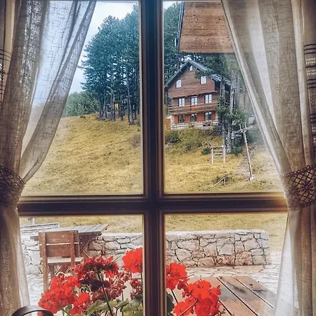 Snjezna Kuca - Nature Park Of Bosnia Herzegovina 3*