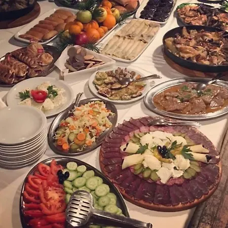 Hotel Snjezna Kuca - Nature Park Of Bosnia Herzegovina Padezina