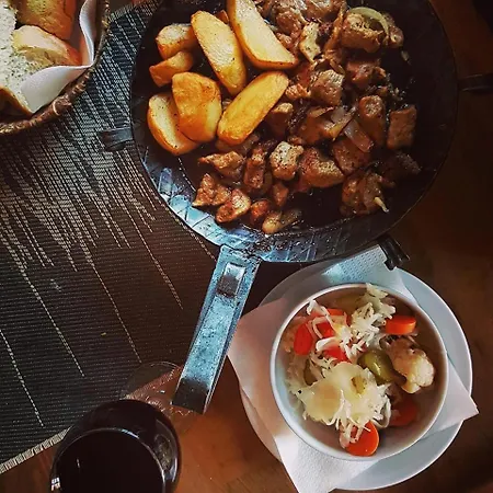 Hotel Snjezna Kuca - Nature Park Of Bosnia Herzegovina