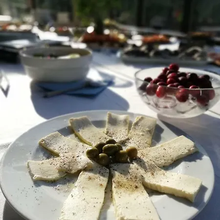 Snjezna Kuca - Nature Park Of Bosnia Herzegovina Hotel Mostar